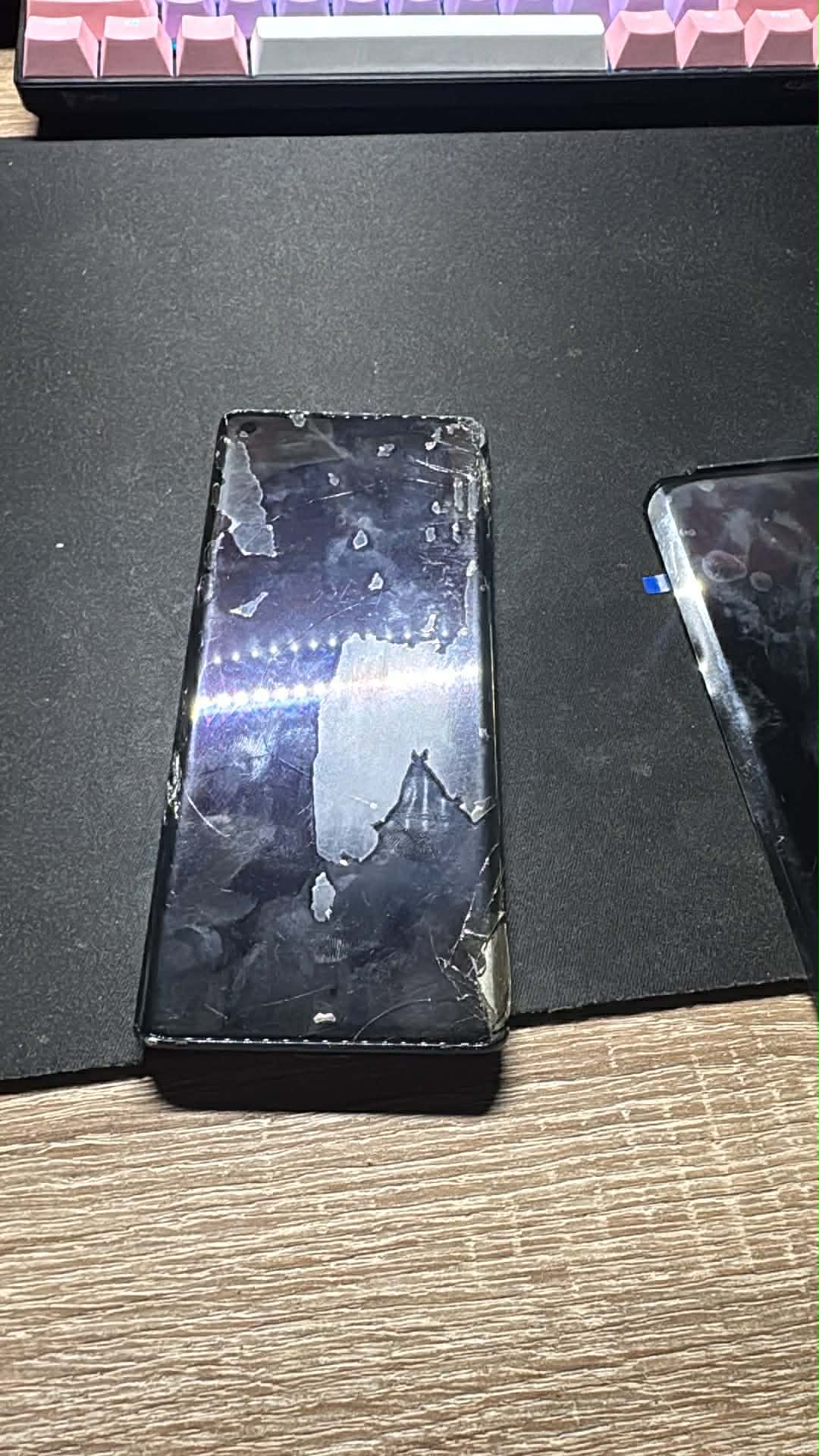 Zepsuty wyświetlacz telefonu Motorola Edge XT2063
